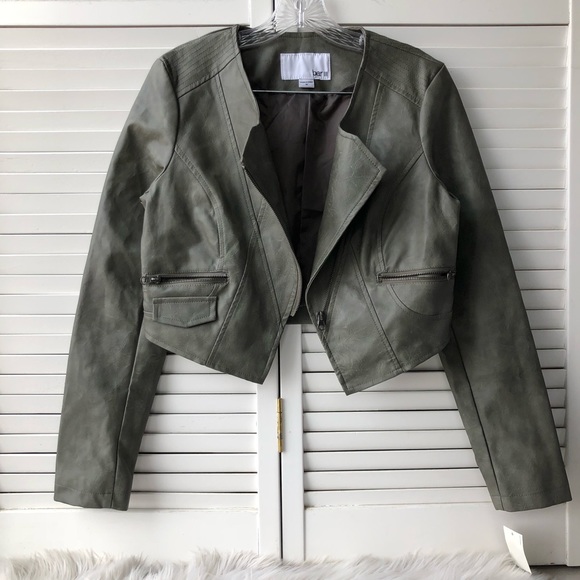 Bar III Jackets & Blazers - Bar III cropped faux leather moto style coat